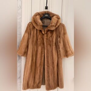 Vintage Genuine Mink Fur Coat | Luxe Collar | Classic Silhouette